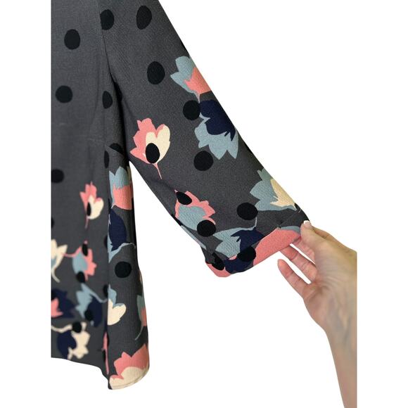 Boden Gray Polka Dot Floral 3/4 Sleeve Flowy Blouse Size 10 - Picture 2 of 5